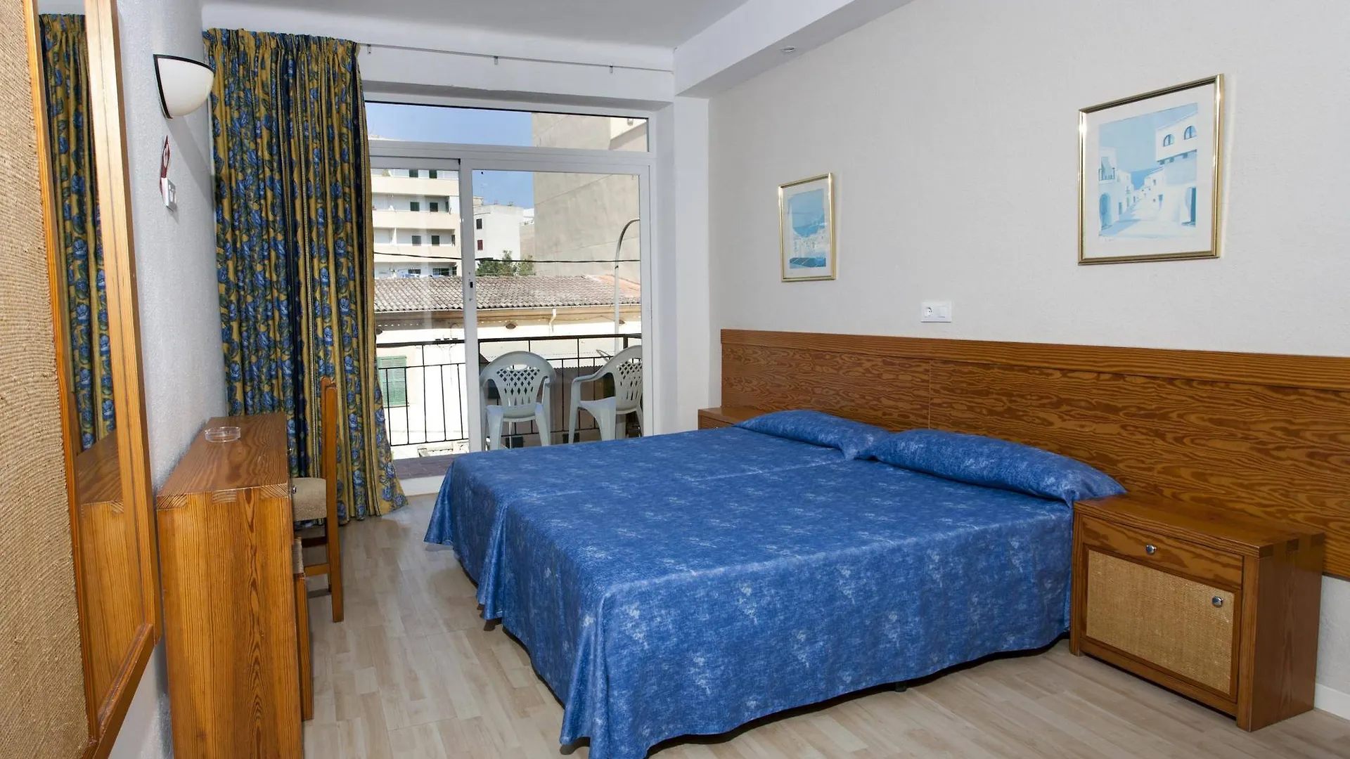 Arcadia Hotel Sant Francesc 2*,  España